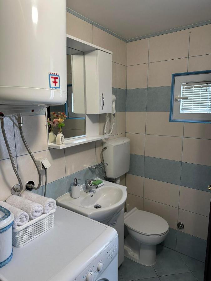 Apartmani Emily & Jully Nikšić Zewnętrze zdjęcie