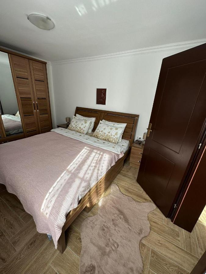 Apartmani Emily & Jully Nikšić Zewnętrze zdjęcie