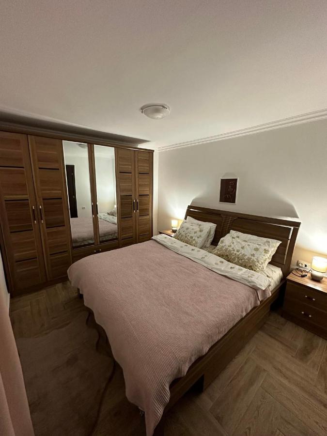 Apartmani Emily & Jully Nikšić Zewnętrze zdjęcie