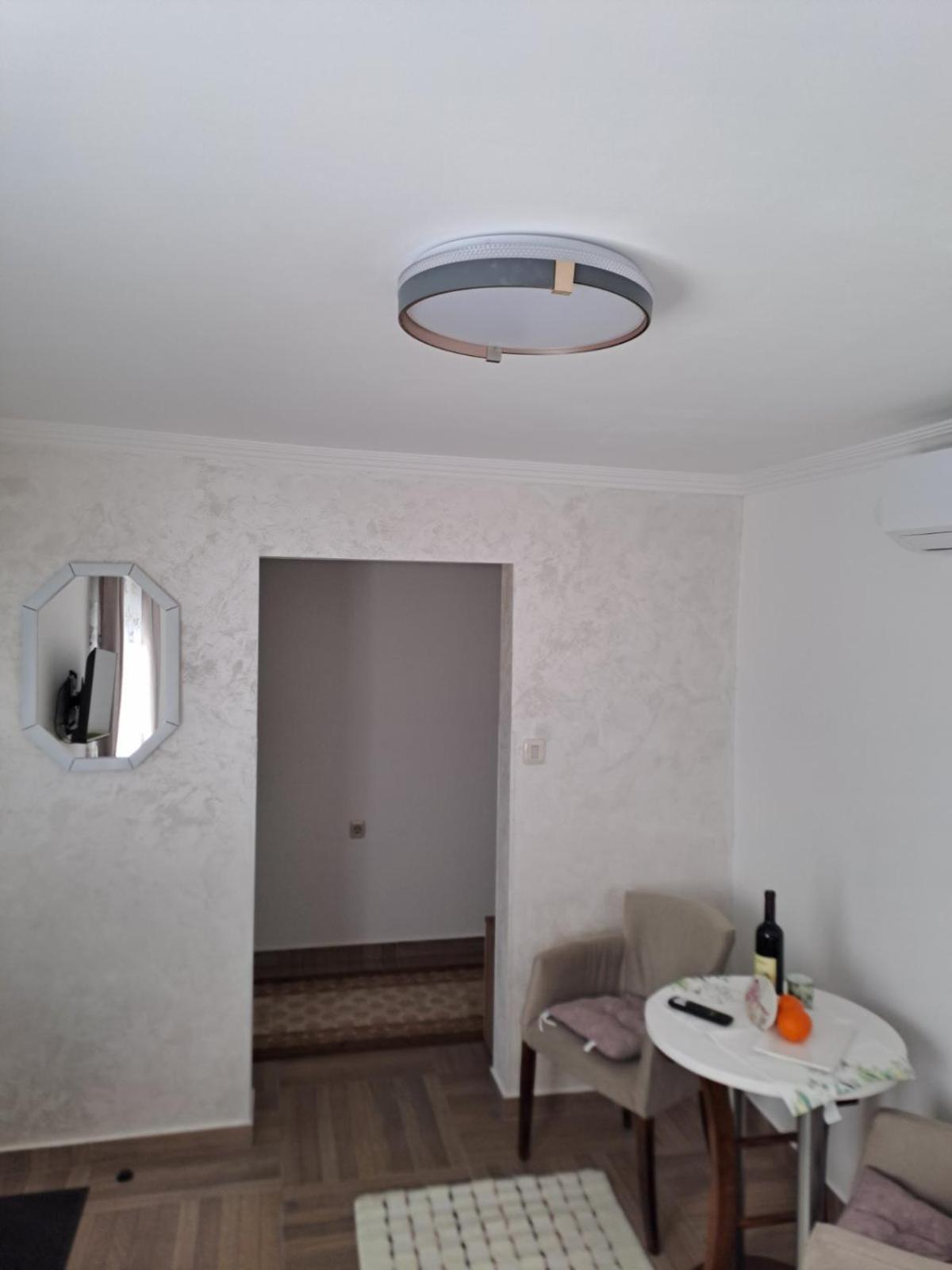 Apartmani Emily & Jully Nikšić Zewnętrze zdjęcie