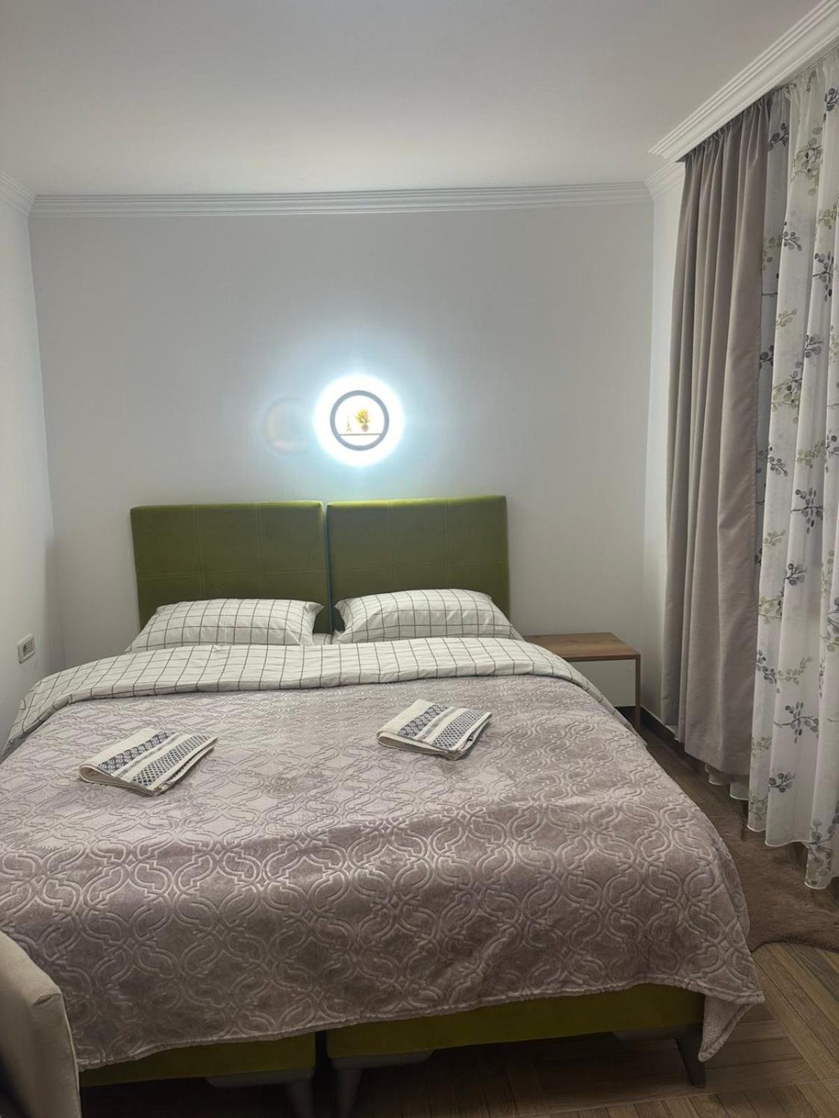 Apartmani Emily & Jully Nikšić Zewnętrze zdjęcie