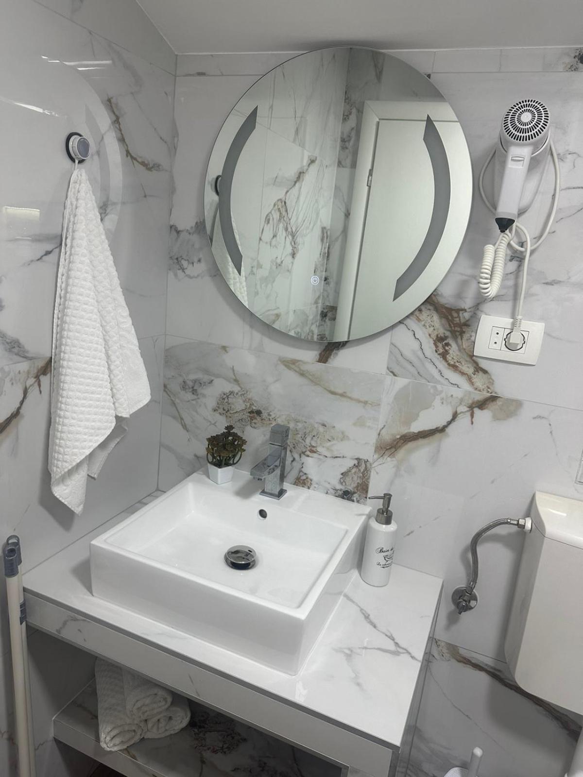 Apartmani Emily & Jully Nikšić Zewnętrze zdjęcie