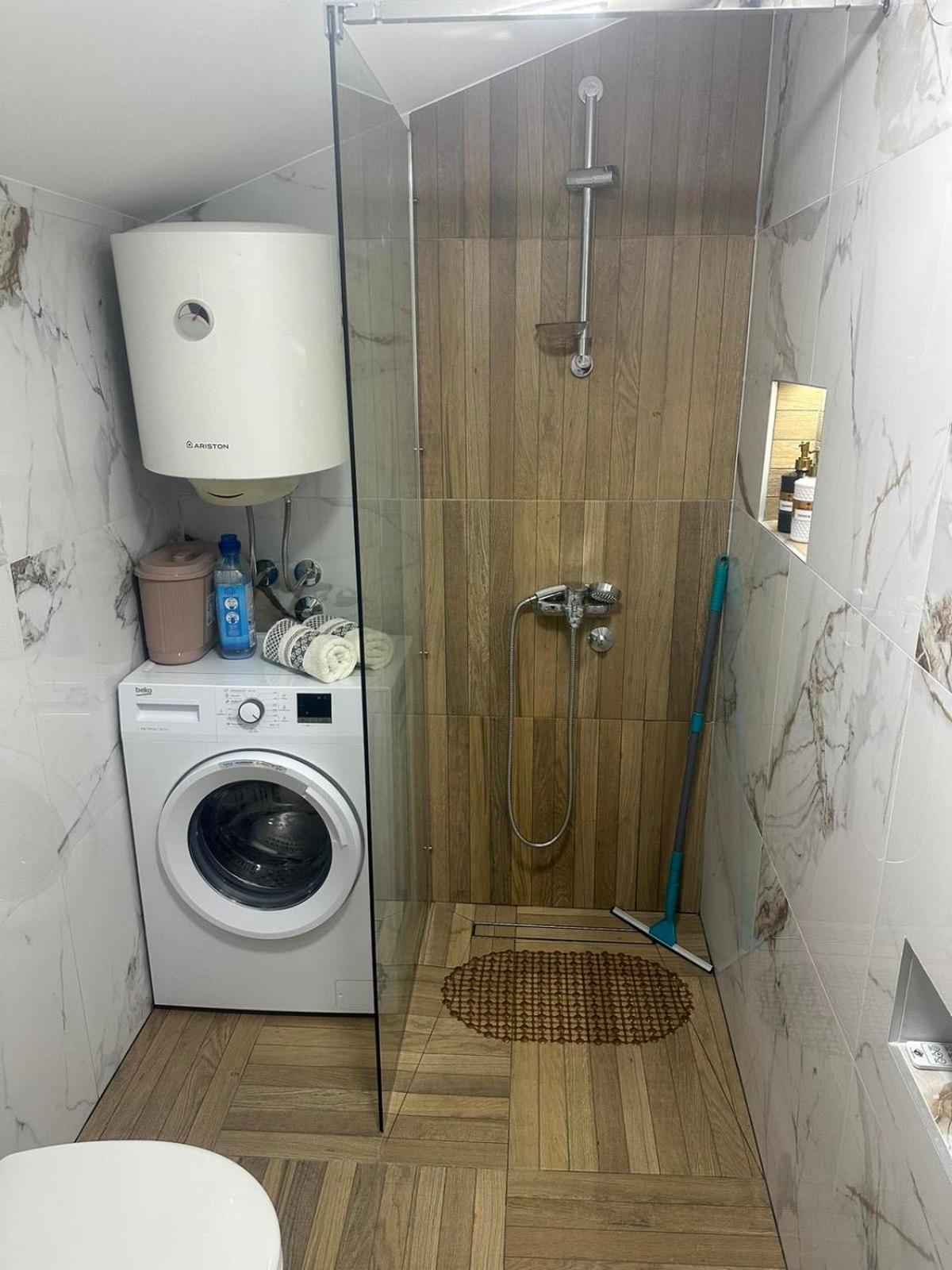Apartmani Emily & Jully Nikšić Zewnętrze zdjęcie
