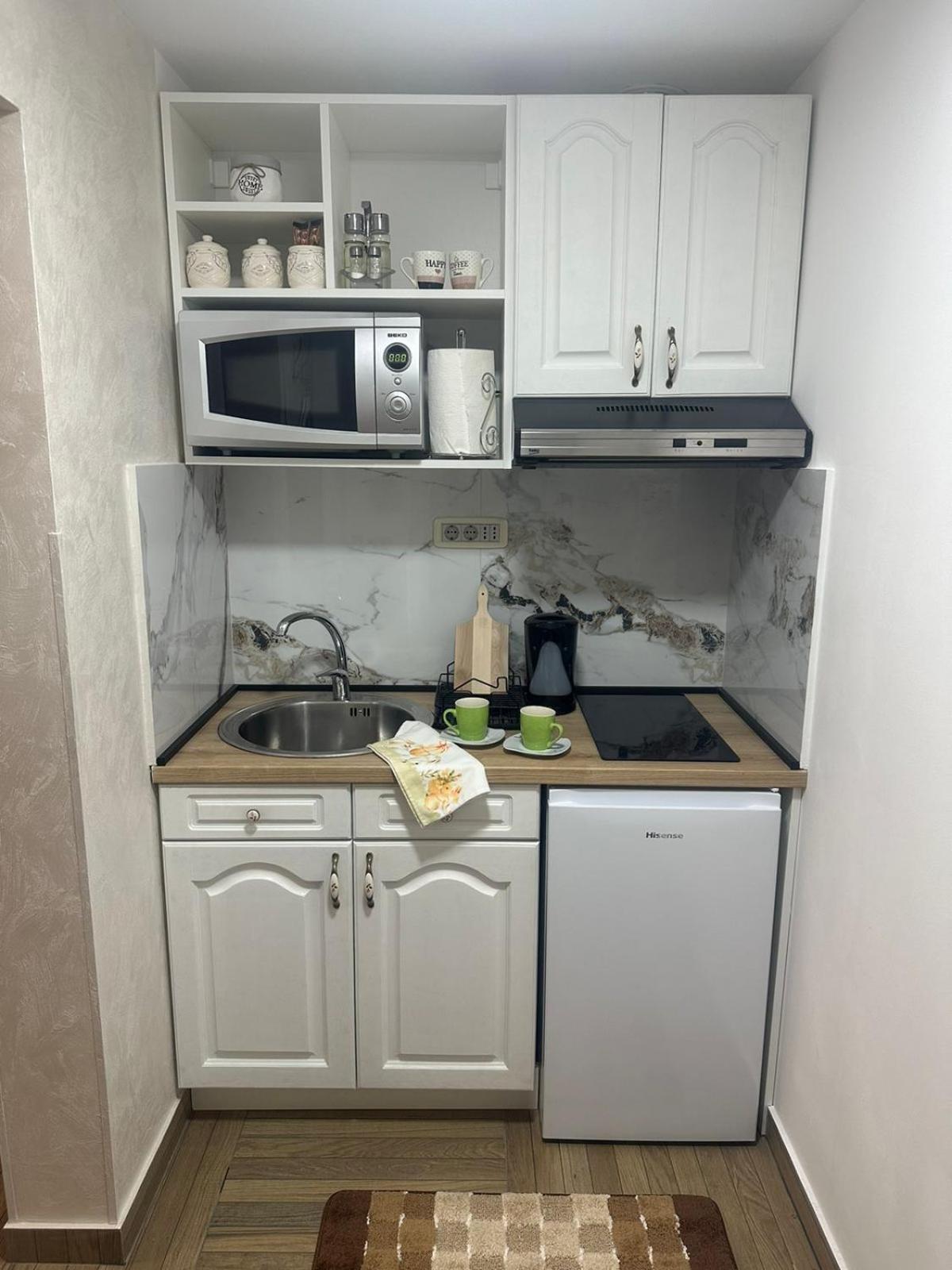 Apartmani Emily & Jully Nikšić Zewnętrze zdjęcie